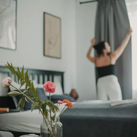 Gallery 1 * مارتون